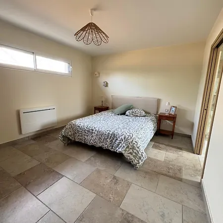 La Parenthese Holiday home